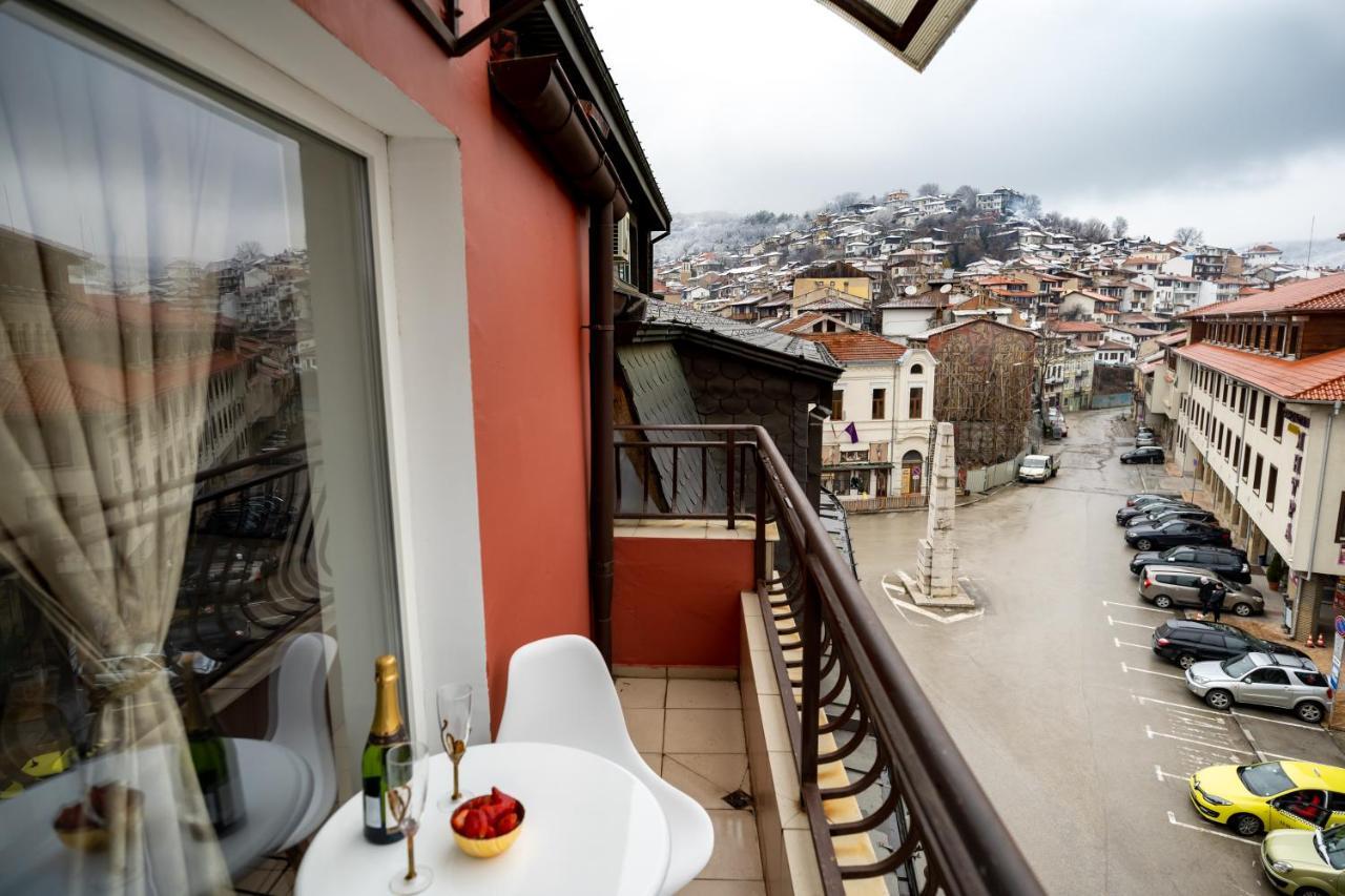 Hotel Kiev Veliko Tărnovo Exteriör bild