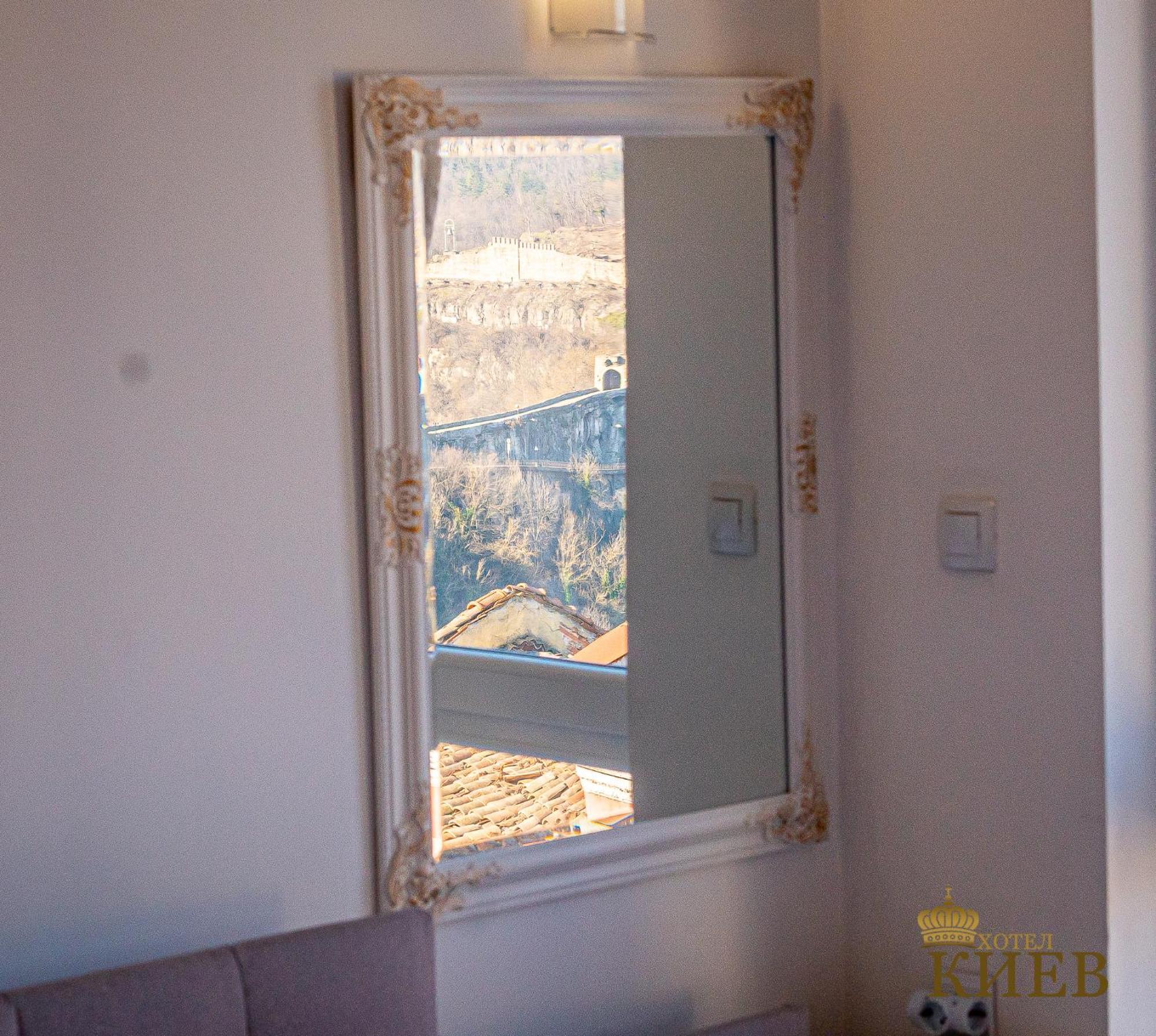 Hotel Kiev Veliko Tărnovo Exteriör bild