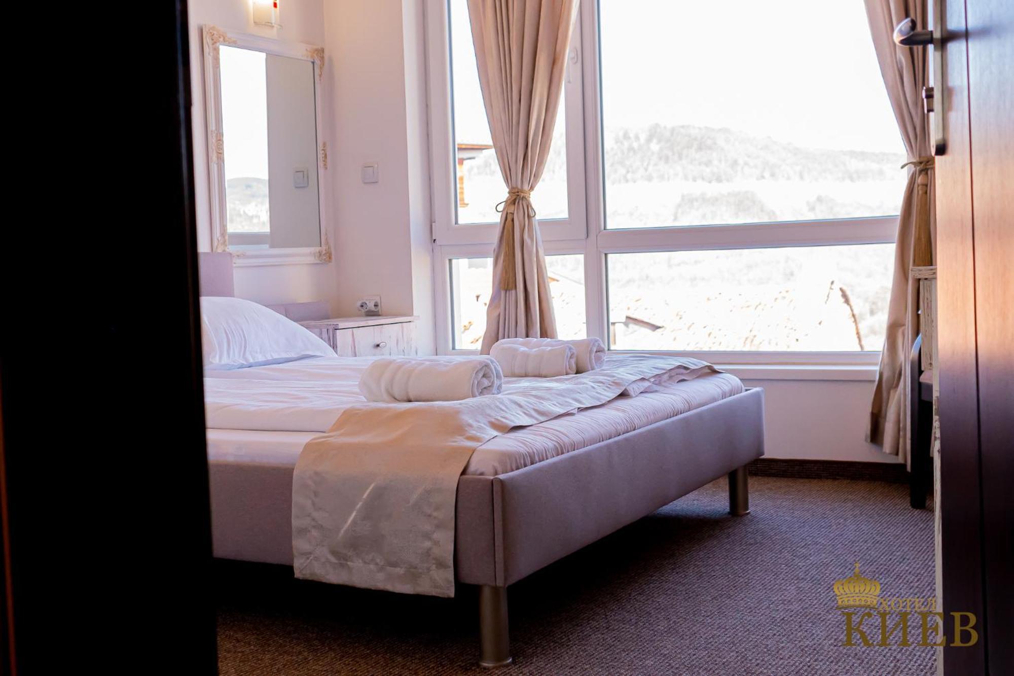 Hotel Kiev Veliko Tărnovo Exteriör bild